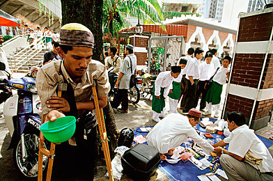 XVDEVIOS破解版,破解软件风波再起：XVDEVIOS破解版引发热议，合法性与伦理边界引深思