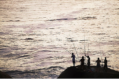 久久国产精99精产国高潮：中国影视崛起的文化自信与全球视野-2