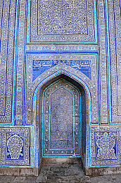 高跟鞋调教鞋交：探索高跟鞋魅力：调教与时尚交错，打造个性时尚之旅