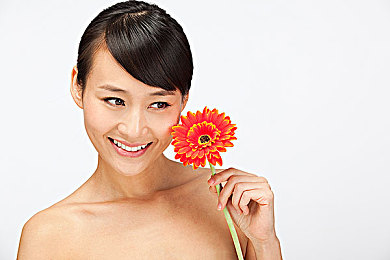 男女床上打扑克应用：床上欢乐时光：揭秘男女打扑克应用的独特魅力与情感增进-2