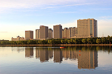 国产久：国产久：匠心铸就，科技扬帆国货之光-3
