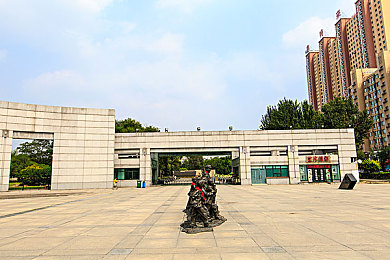 机机和机机手机免费下载版2023：免费下载新潮起，机机手机再掀市场风云-2