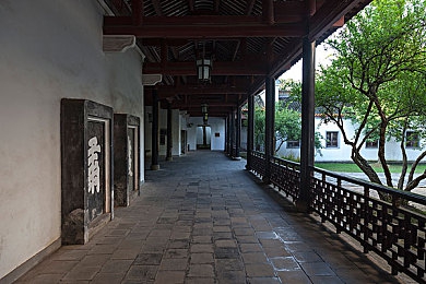 草莓视频成人色：“草莓视频传播色情内容引发关注，网络监管警钟长鸣，专项整治行动展开”-5